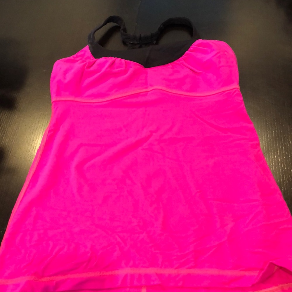 Lululemon tank